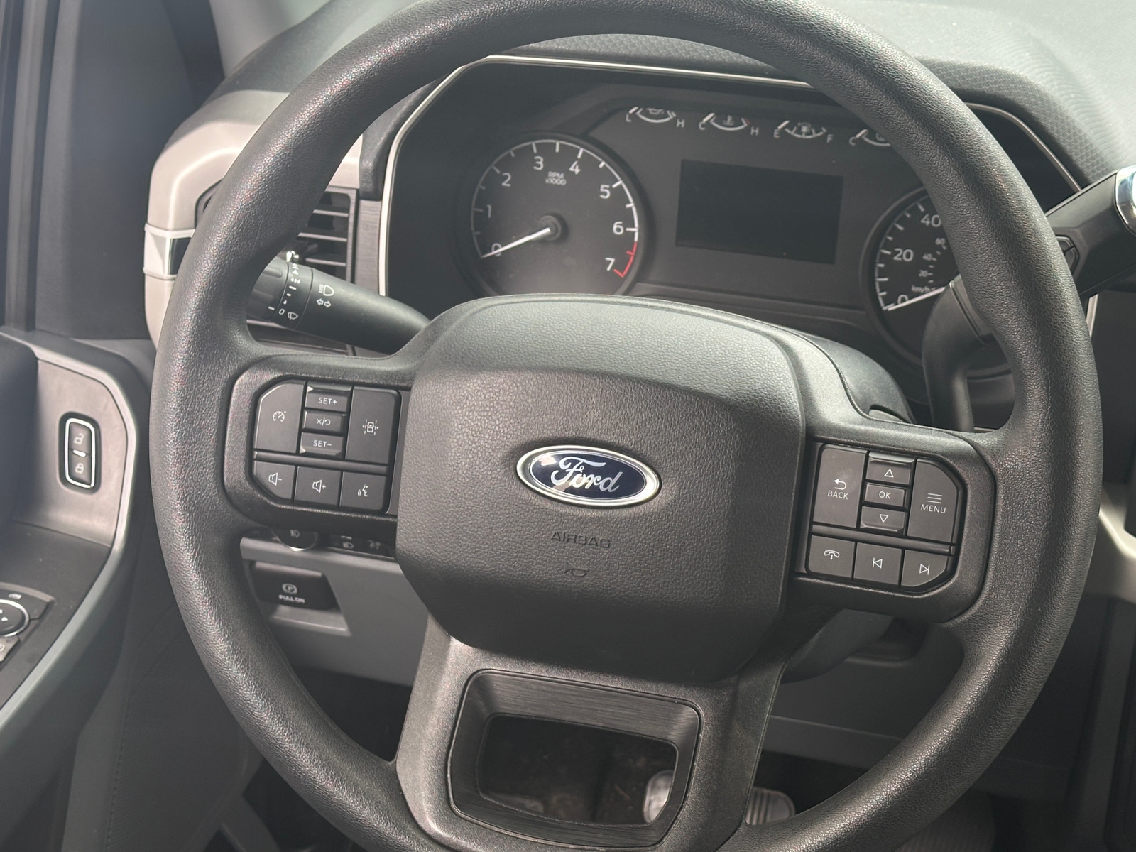 Thumbnail: 2022 Ford Econoline - 5