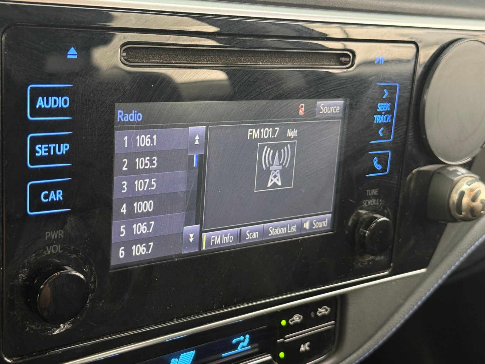 Thumbnail: 2019 Toyota Corolla - 3