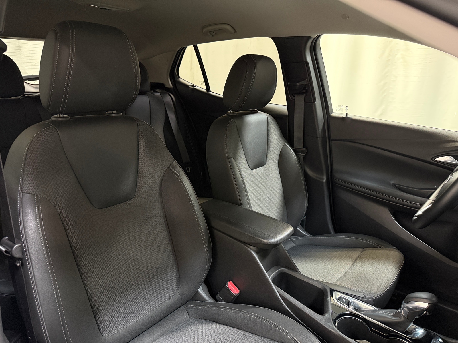 Thumbnail: 2025 Buick Encore GX - 2