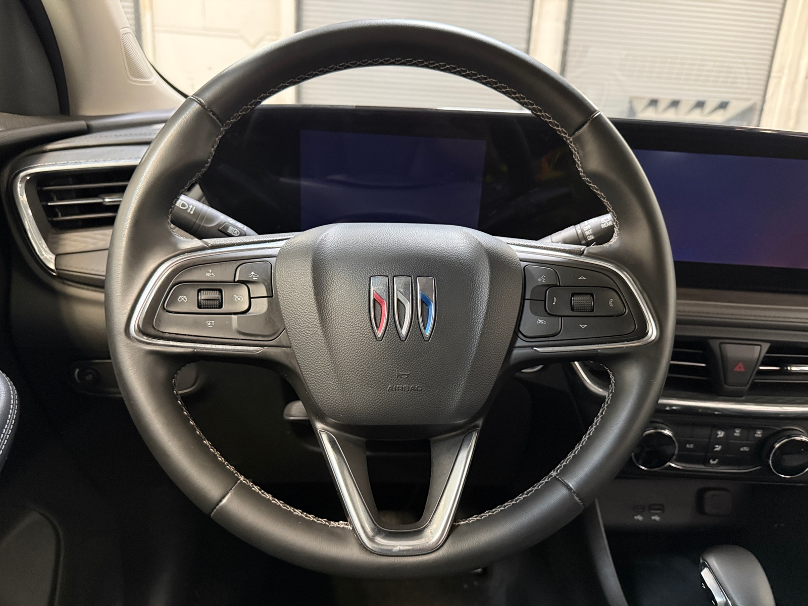 Thumbnail: 2025 Buick Encore GX - 5