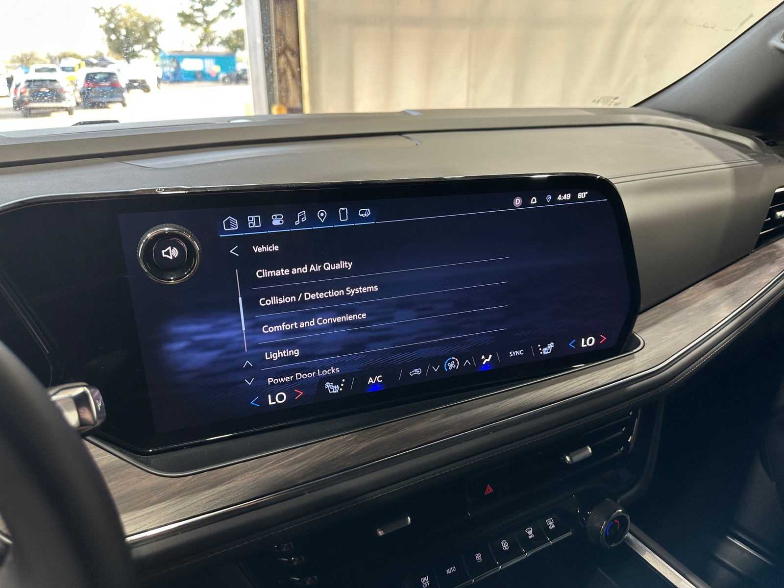 Thumbnail: 2025 Chevrolet Tahoe - 3