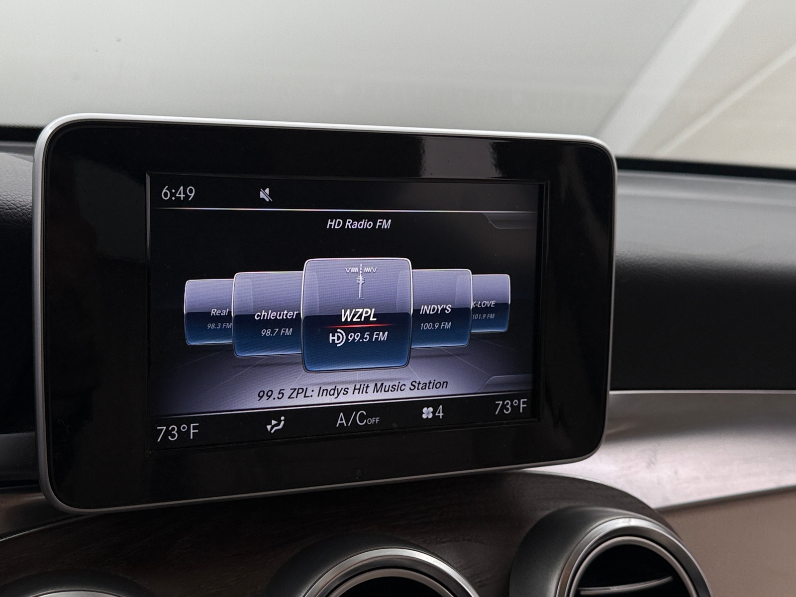 Thumbnail: 2019 Mercedes-Benz GLC - 3