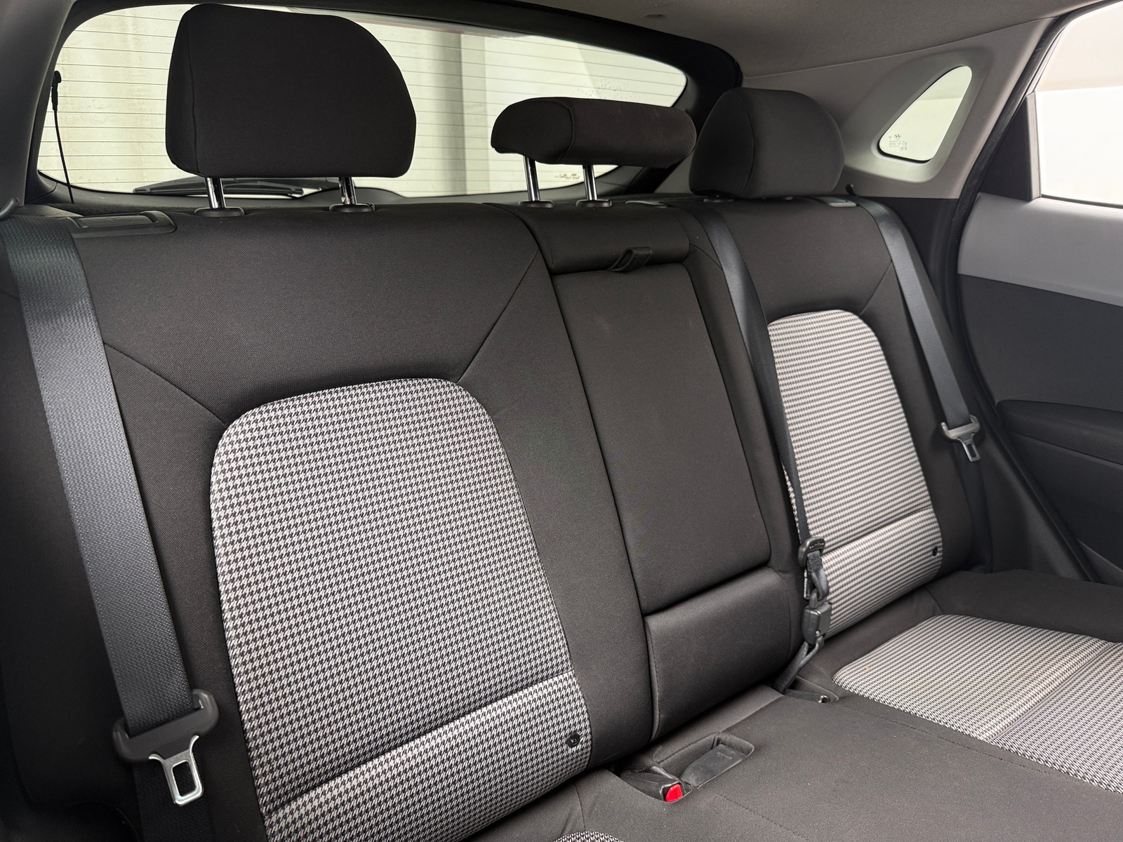 Thumbnail: 2018 Hyundai Kona - 6