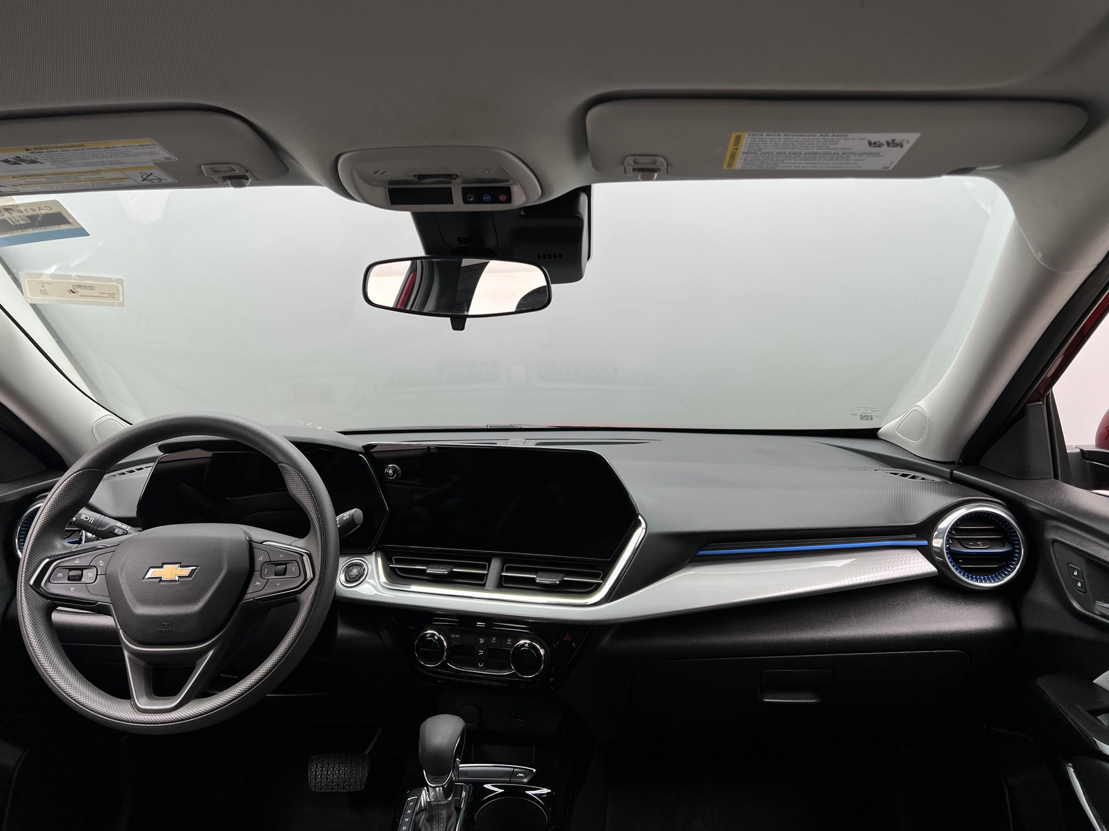 Thumbnail: 2025 Chevrolet Trax - 3