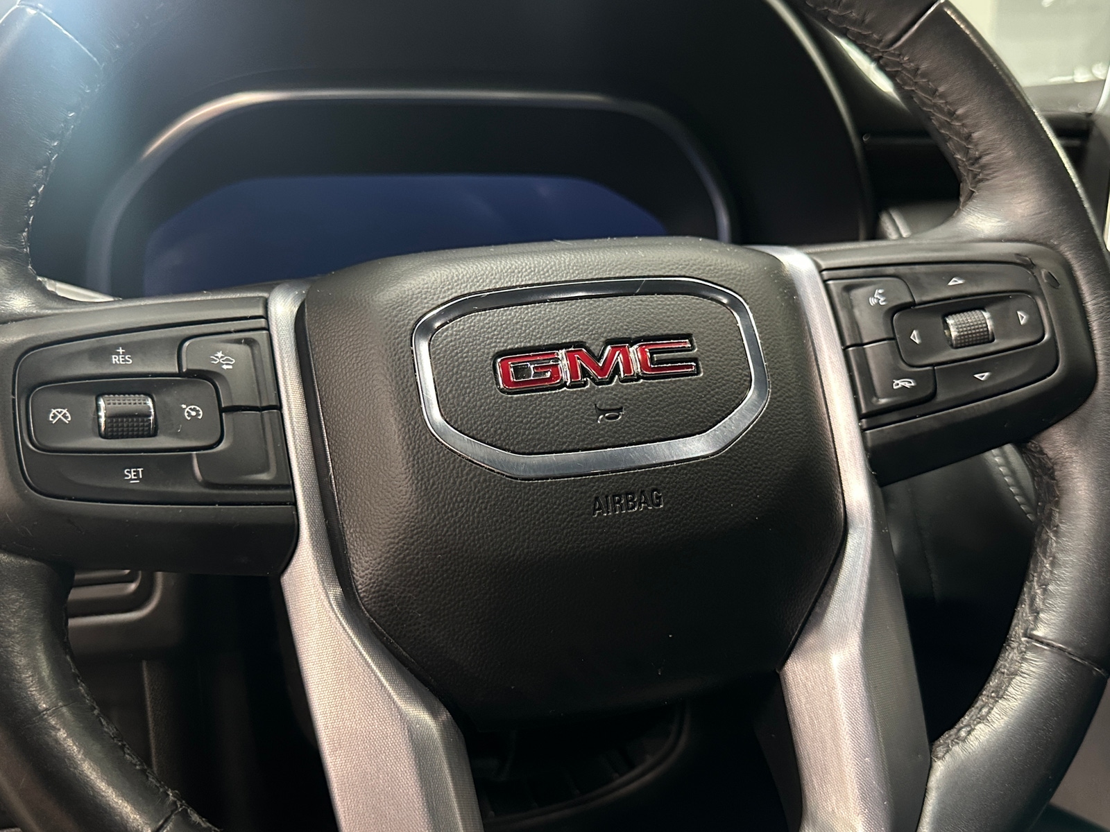 Thumbnail: 2023 GMC Yukon XL - 5