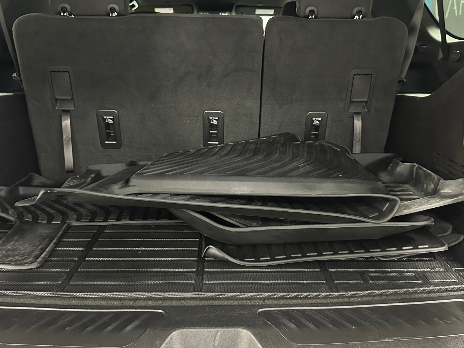 Thumbnail: 2023 GMC Yukon XL - 7