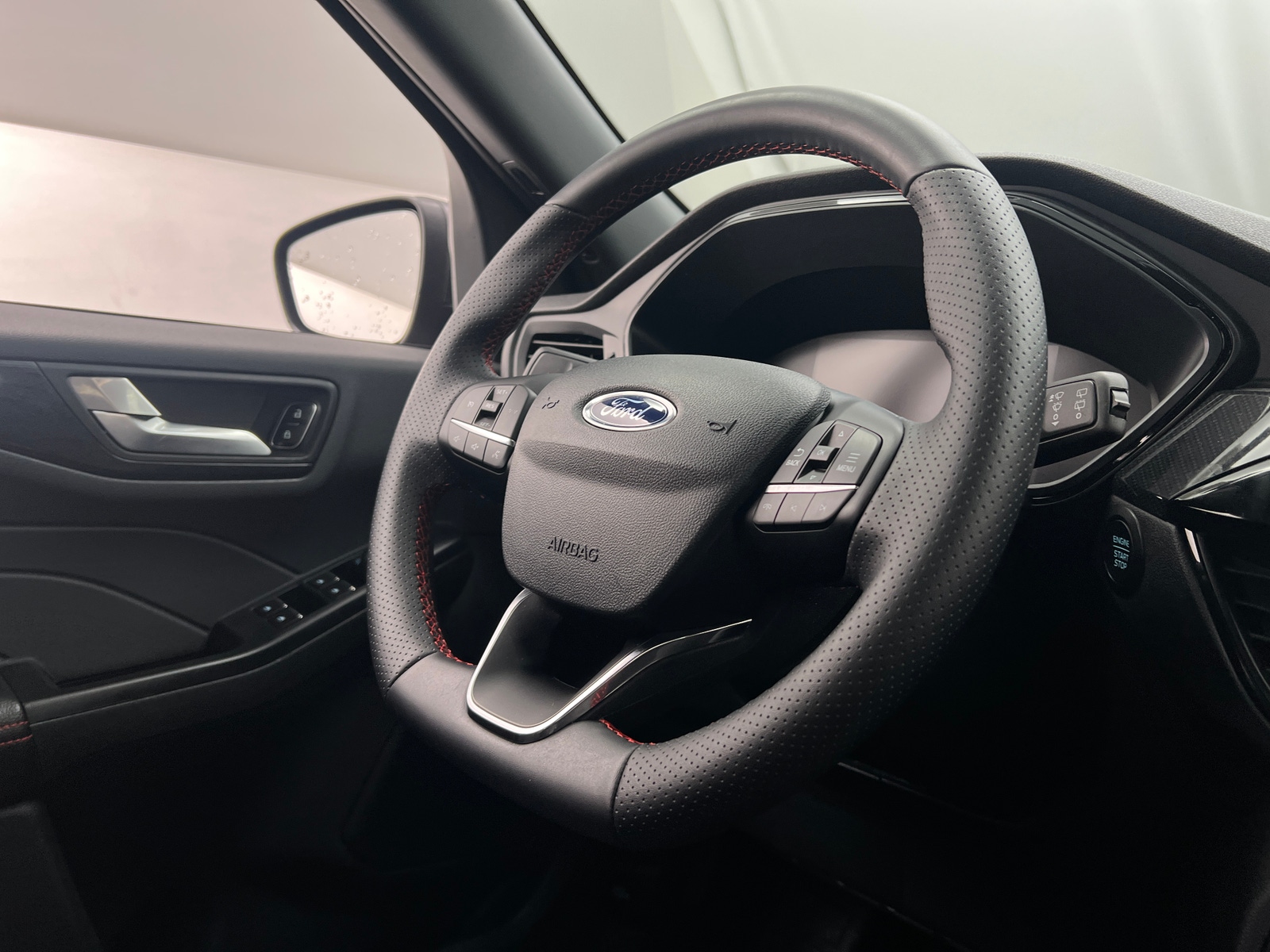 Thumbnail: 2025 Ford Escape - 5