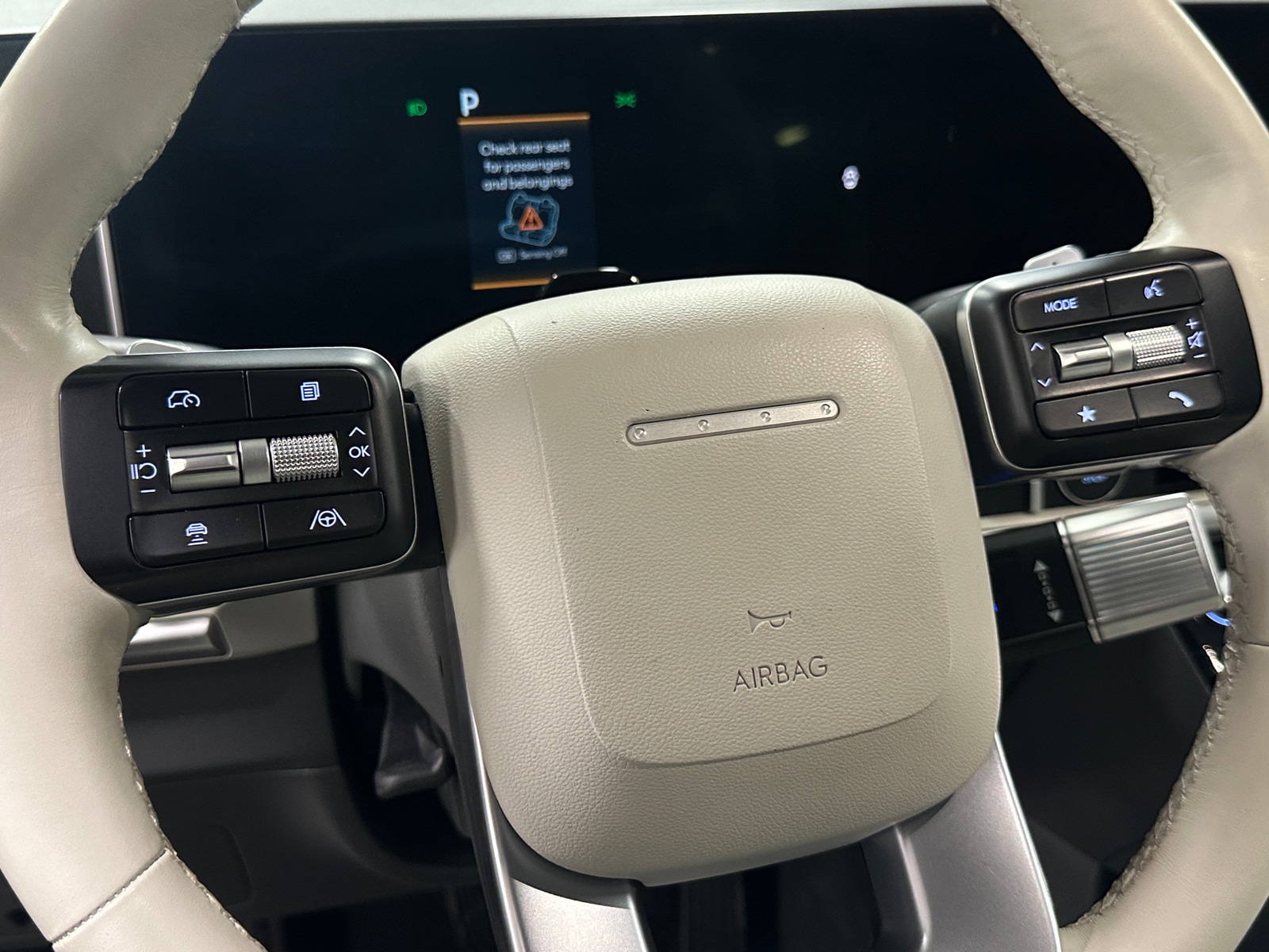 Thumbnail: 2025 Hyundai Santa Fe - 4