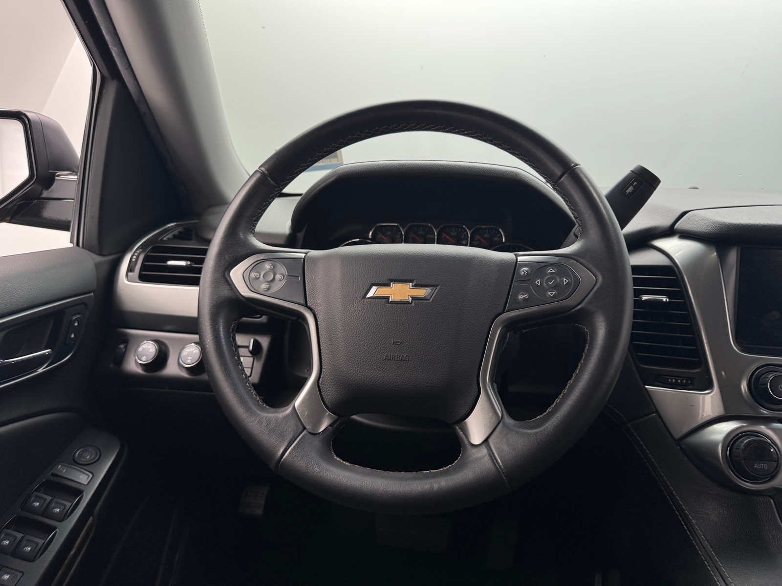 Thumbnail: 2018 Chevrolet Tahoe - 5