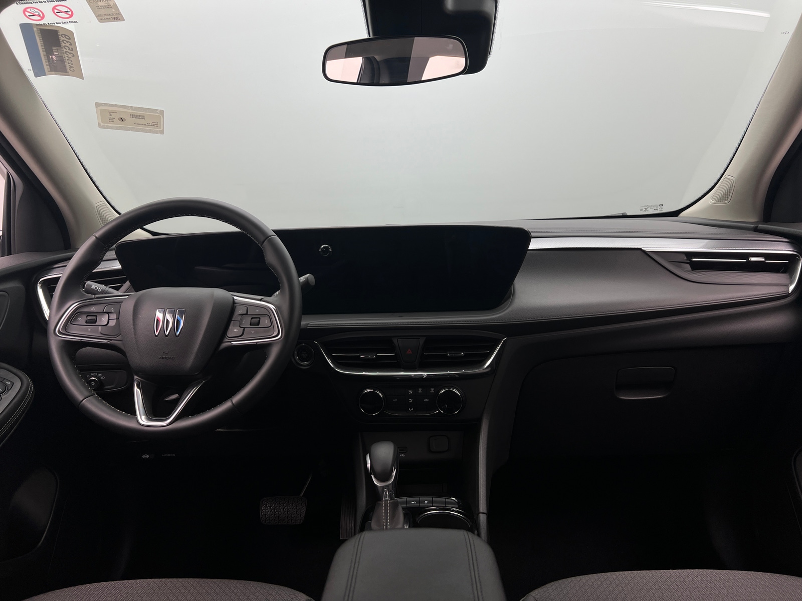 Thumbnail: 2025 Buick Encore GX - 3