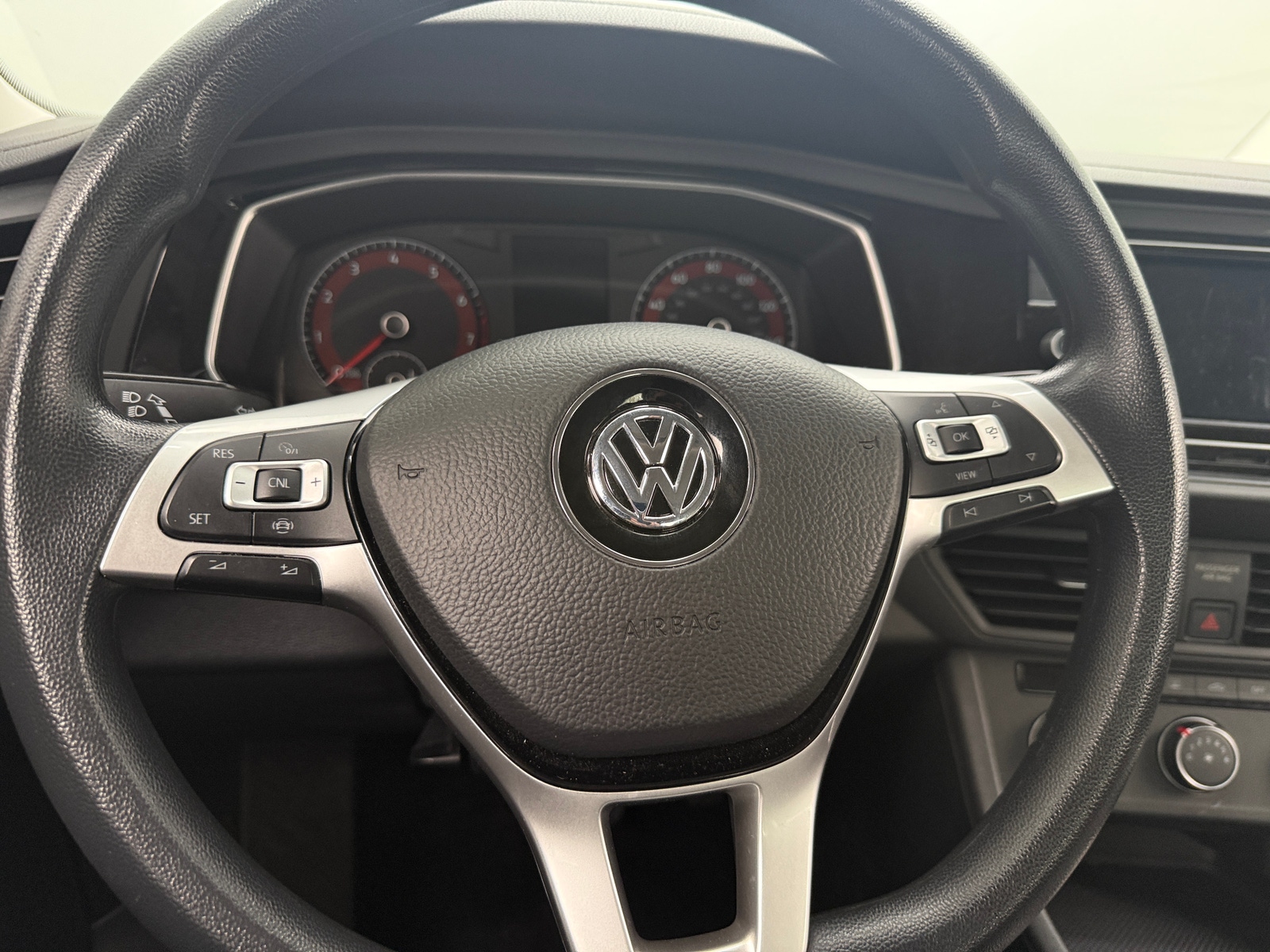 Thumbnail: 2019 Volkswagen Jetta - 5