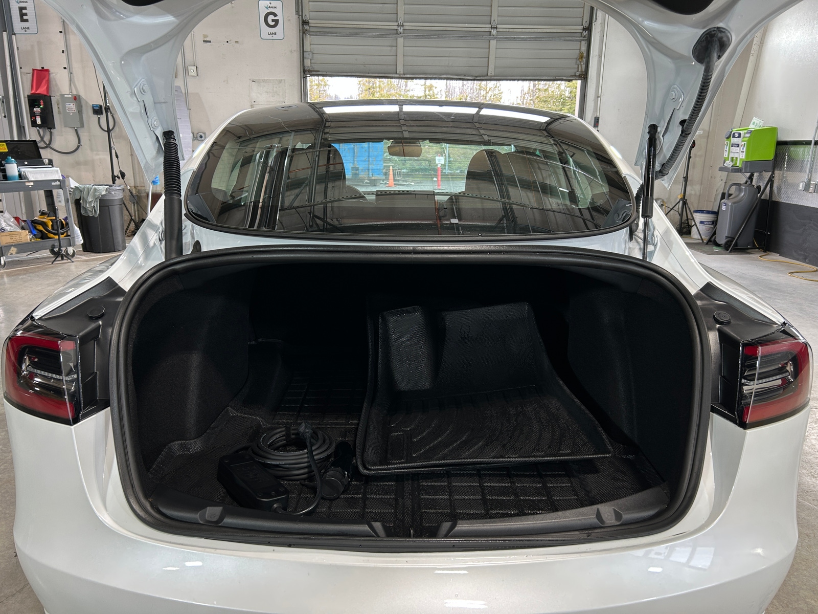 Thumbnail: 2023 Tesla Model 3 - 6