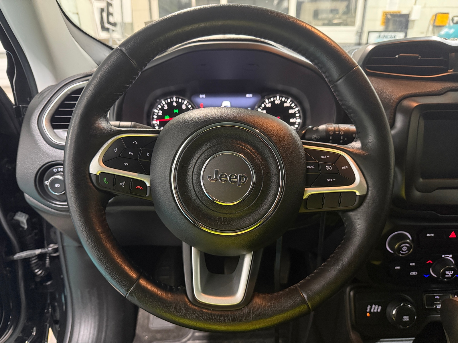 Thumbnail: 2021 Jeep Renegade - 5