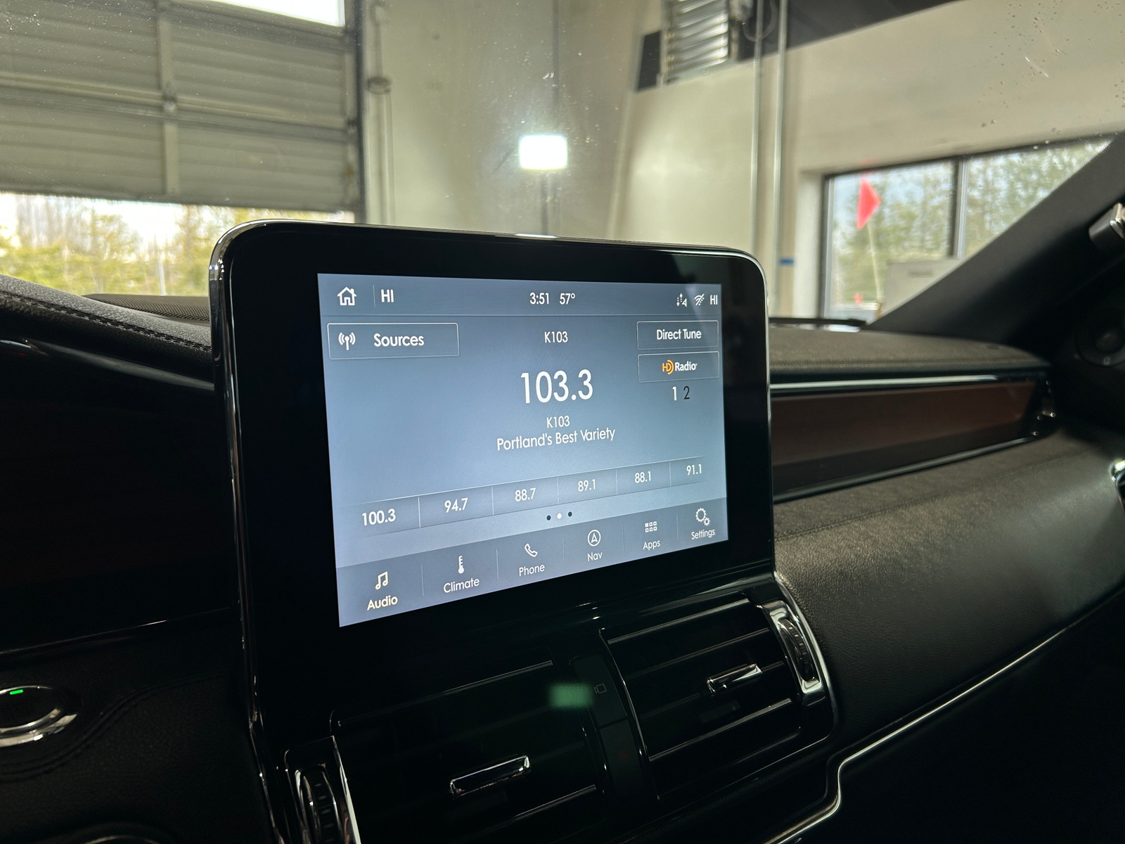 Thumbnail: 2020 Lincoln Navigator - 3