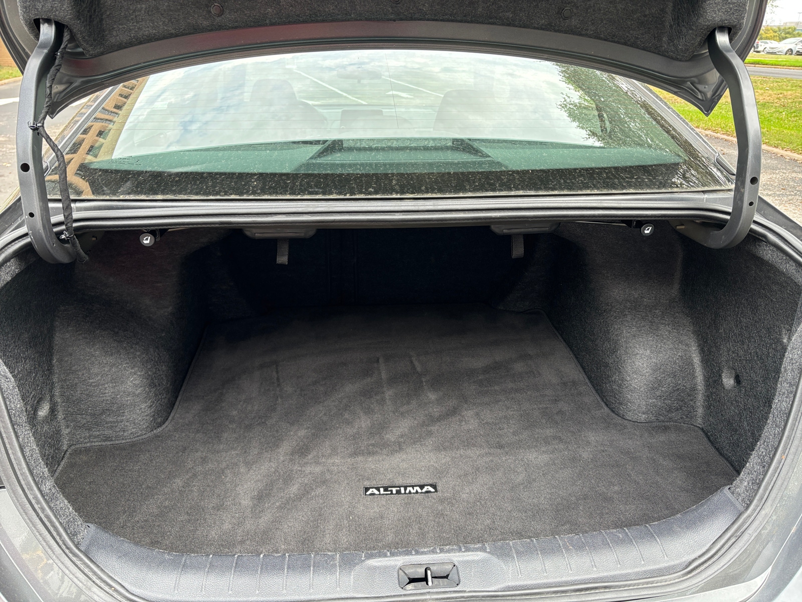 Thumbnail: 2025 Nissan Altima - 6