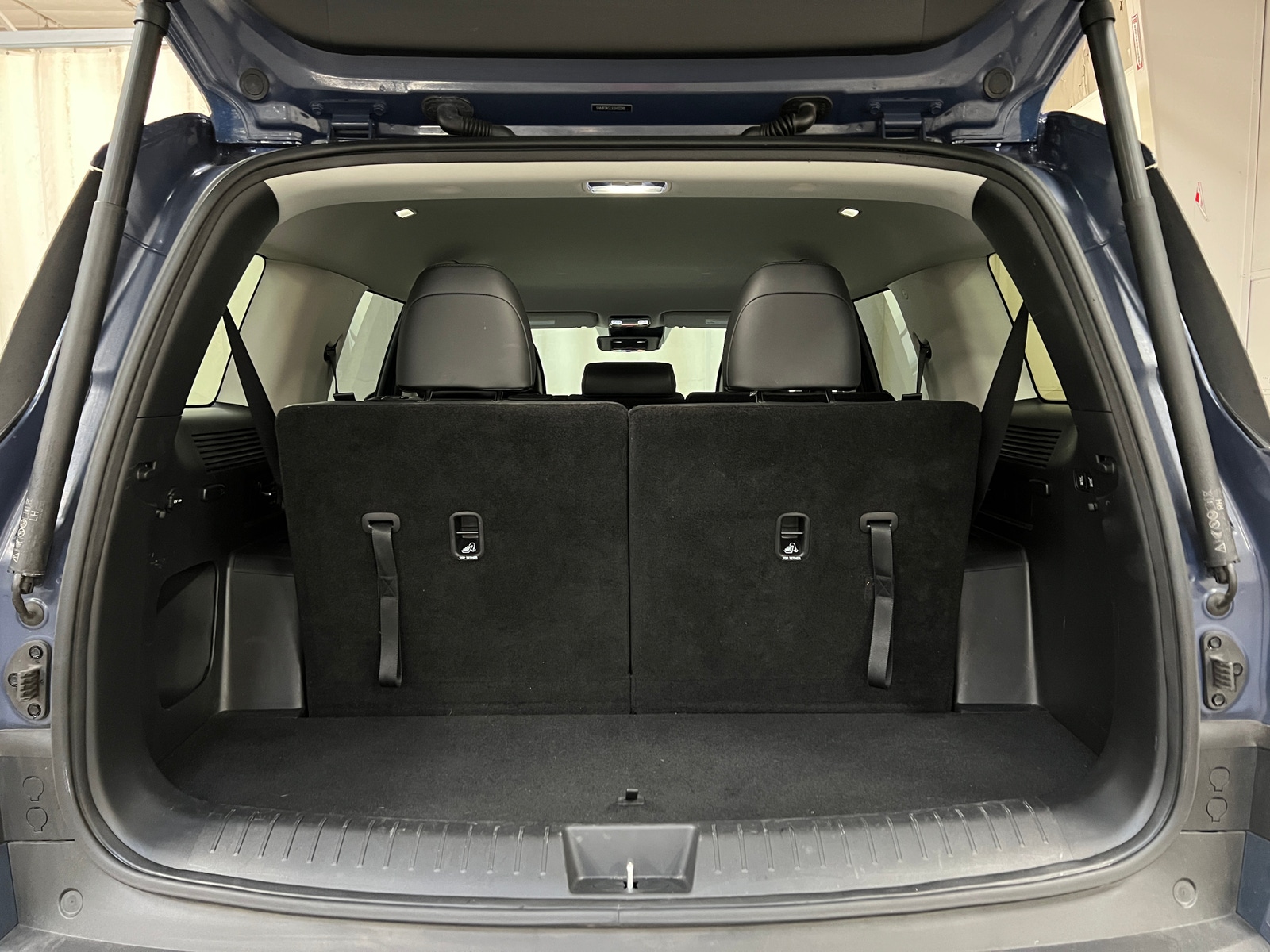 Thumbnail: 2025 Hyundai Santa Fe - 6