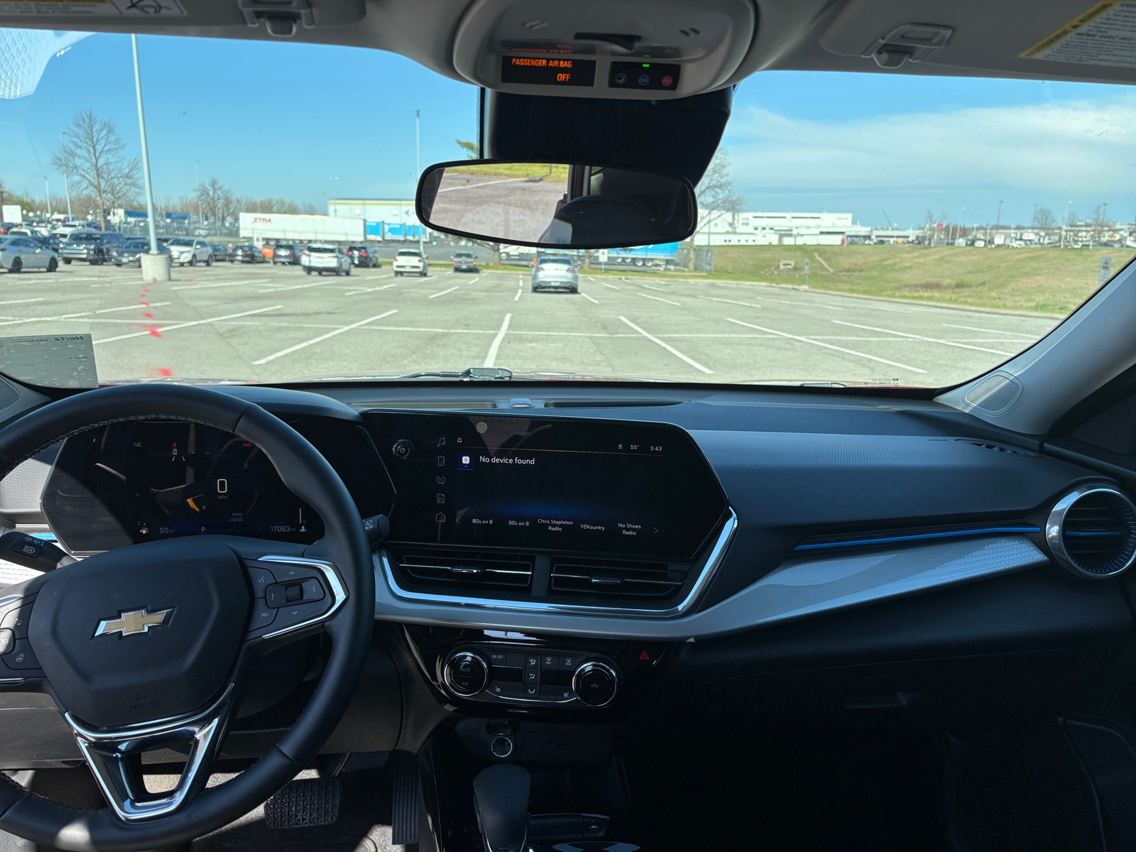 Thumbnail: 2025 Chevrolet Trax - 3