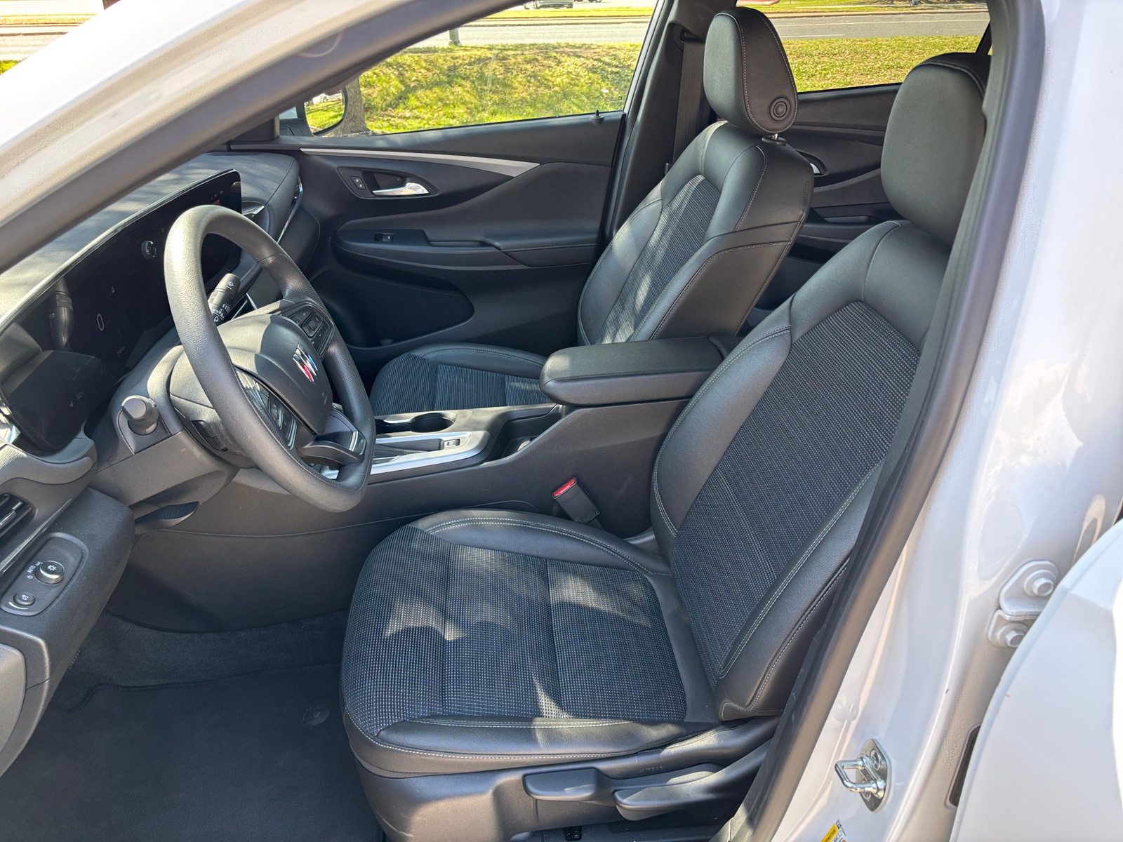 Thumbnail: 2025 Buick Envista - 2