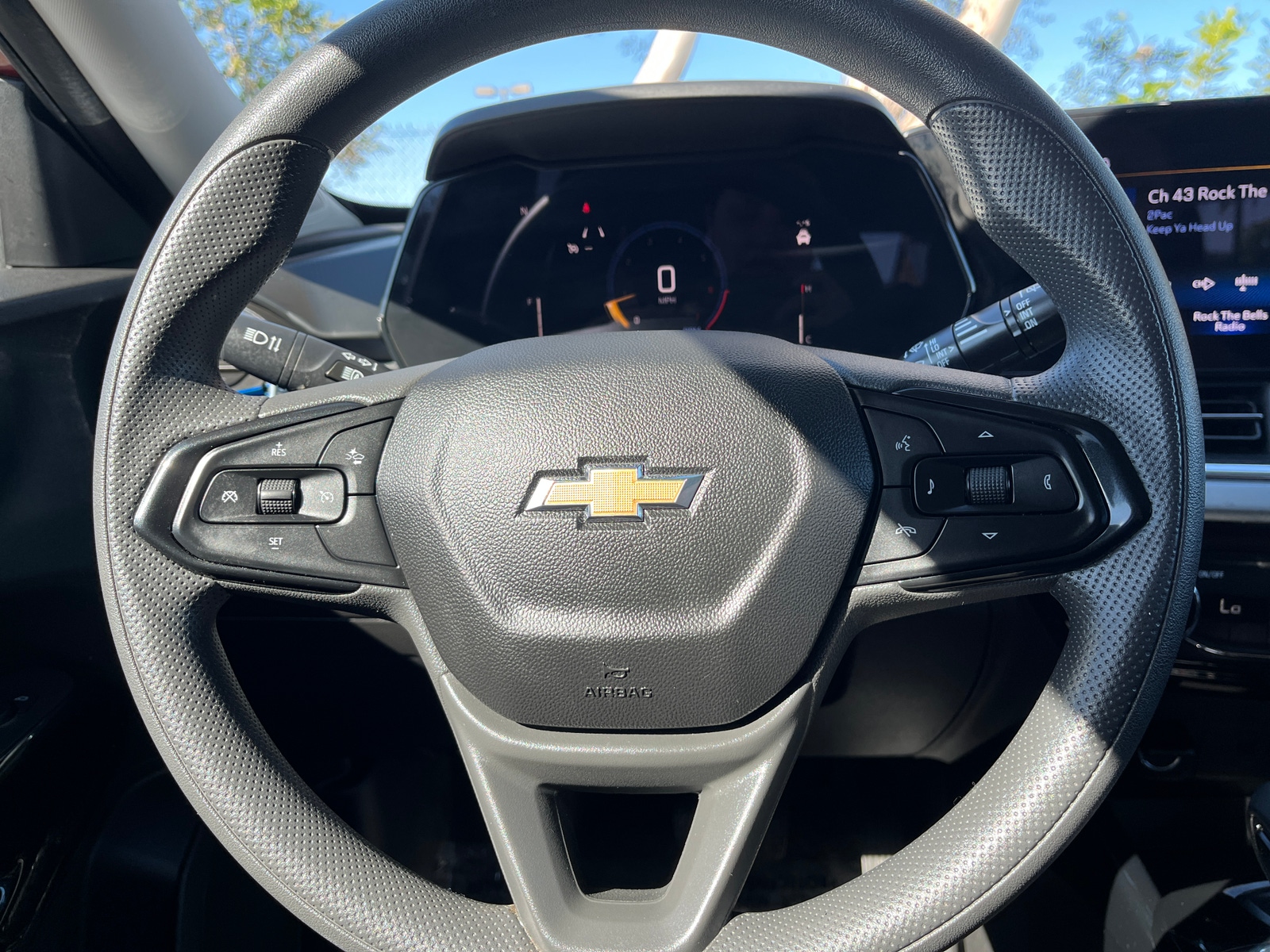 Thumbnail: 2025 Chevrolet Trax - 5