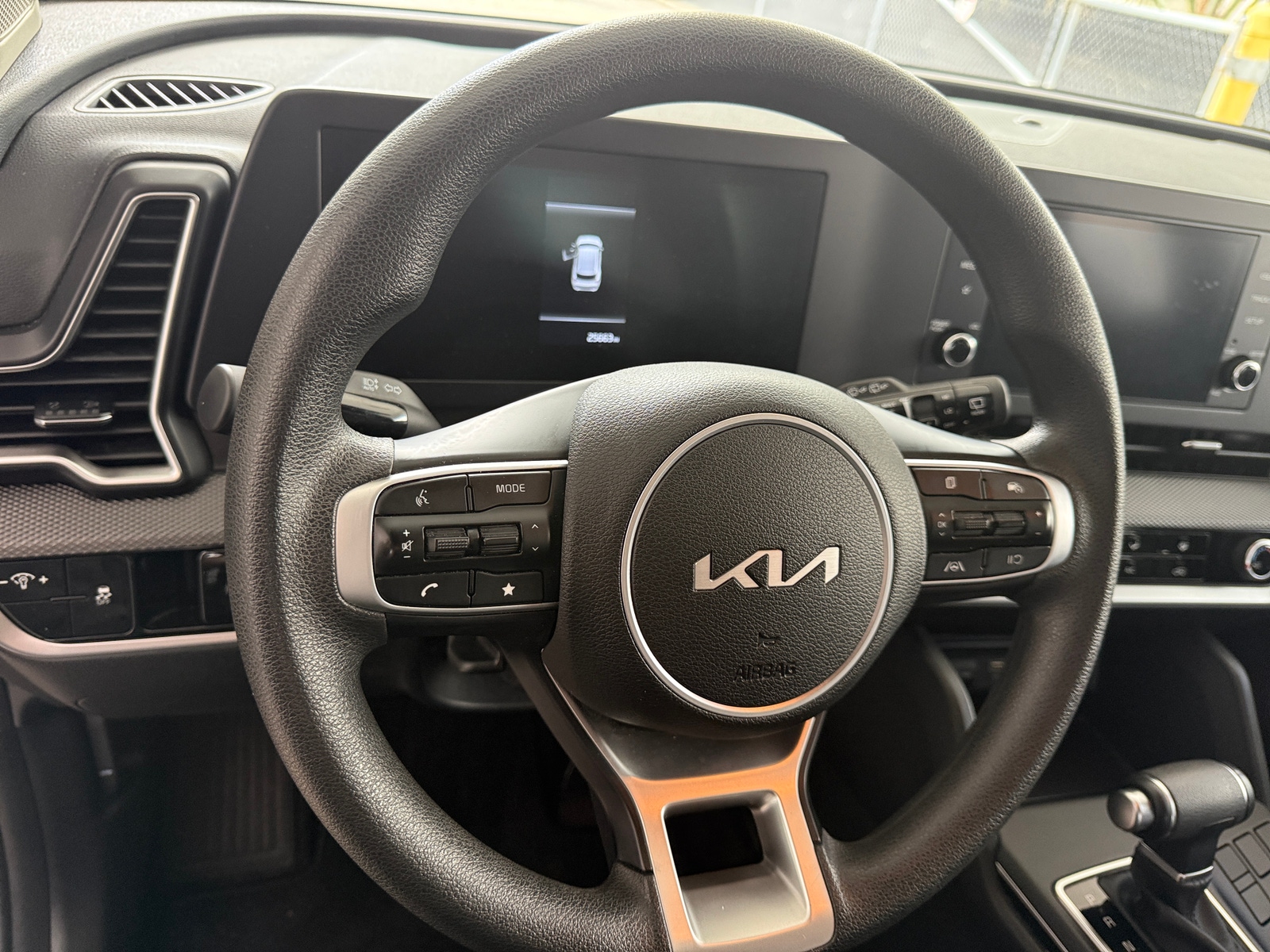 Thumbnail: 2025 Kia Sportage - 4