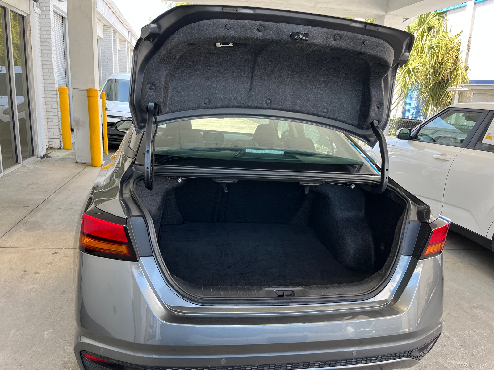 Thumbnail: 2025 Nissan Altima - 6