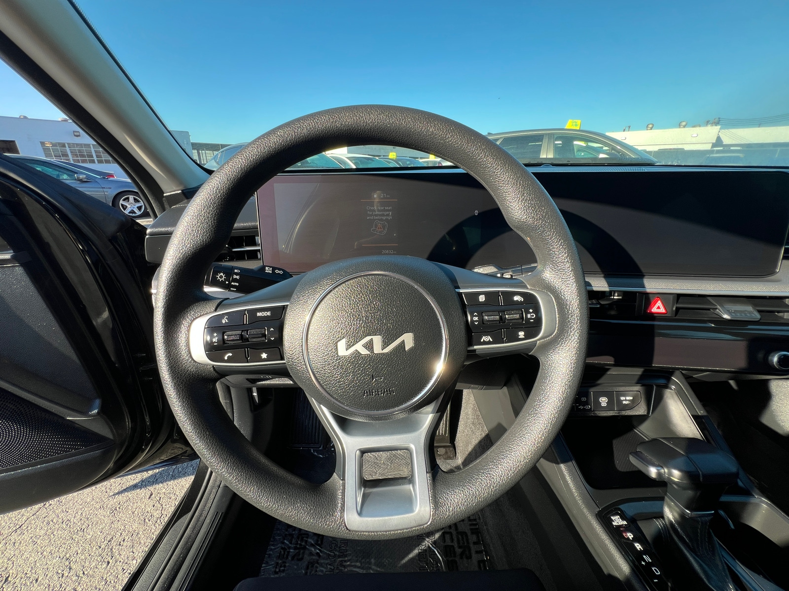 Thumbnail: 2025 Kia K5 - 5