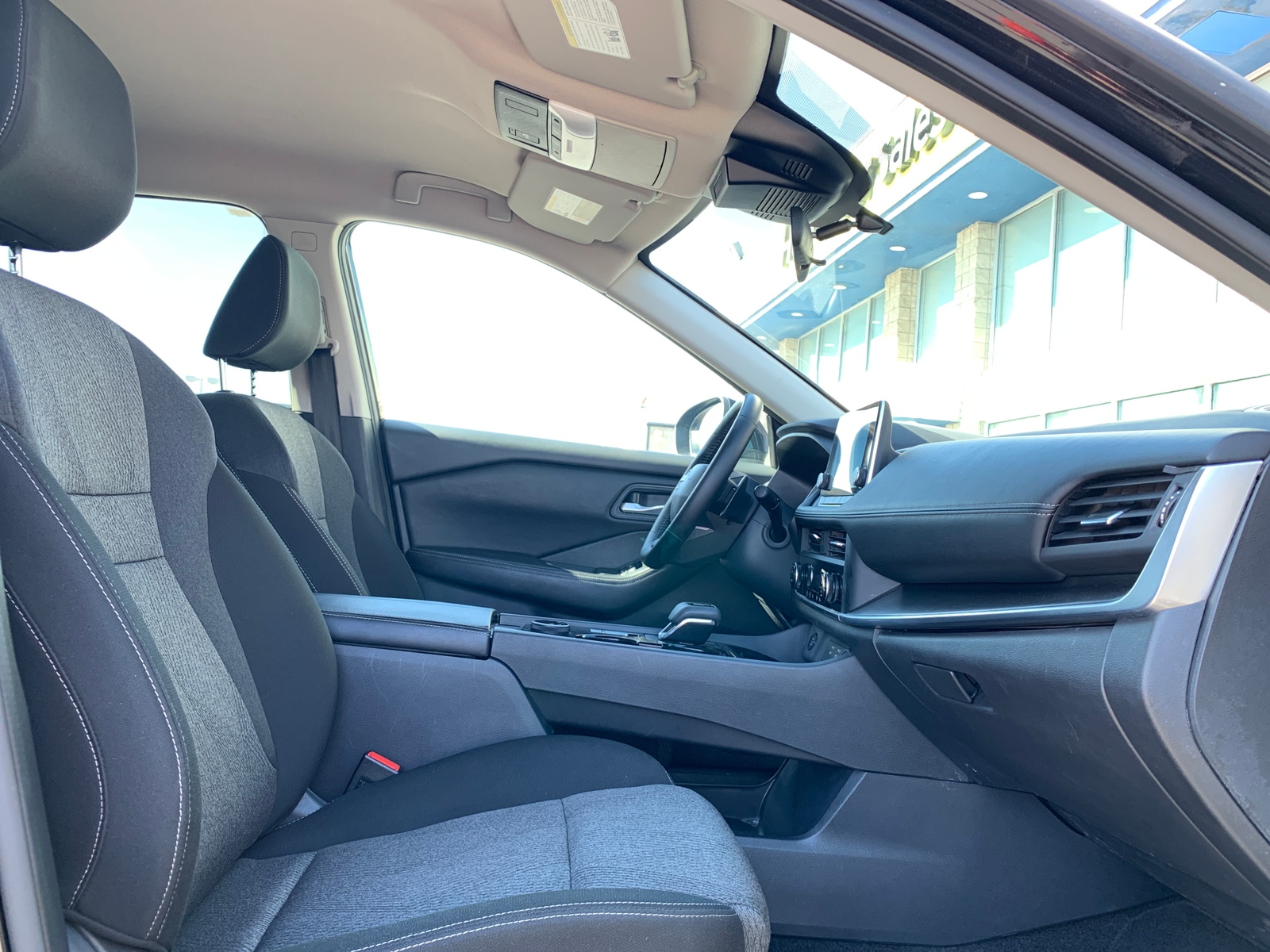 Thumbnail: 2025 Nissan Rogue - 2