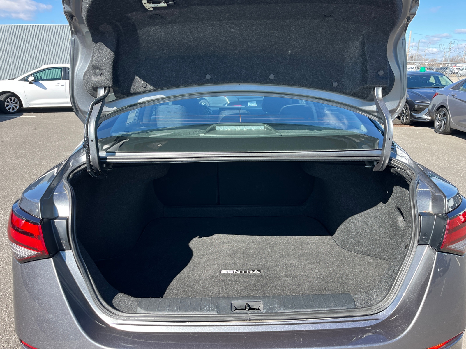 Thumbnail: 2025 Nissan Sentra - 6