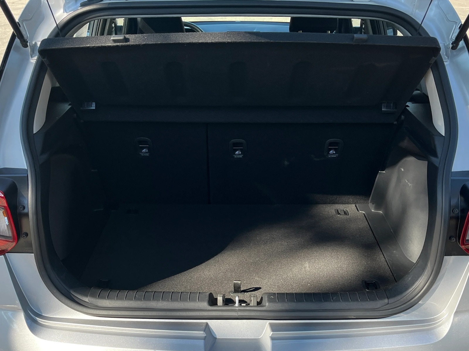 Thumbnail: 2025 Hyundai Venue - 6