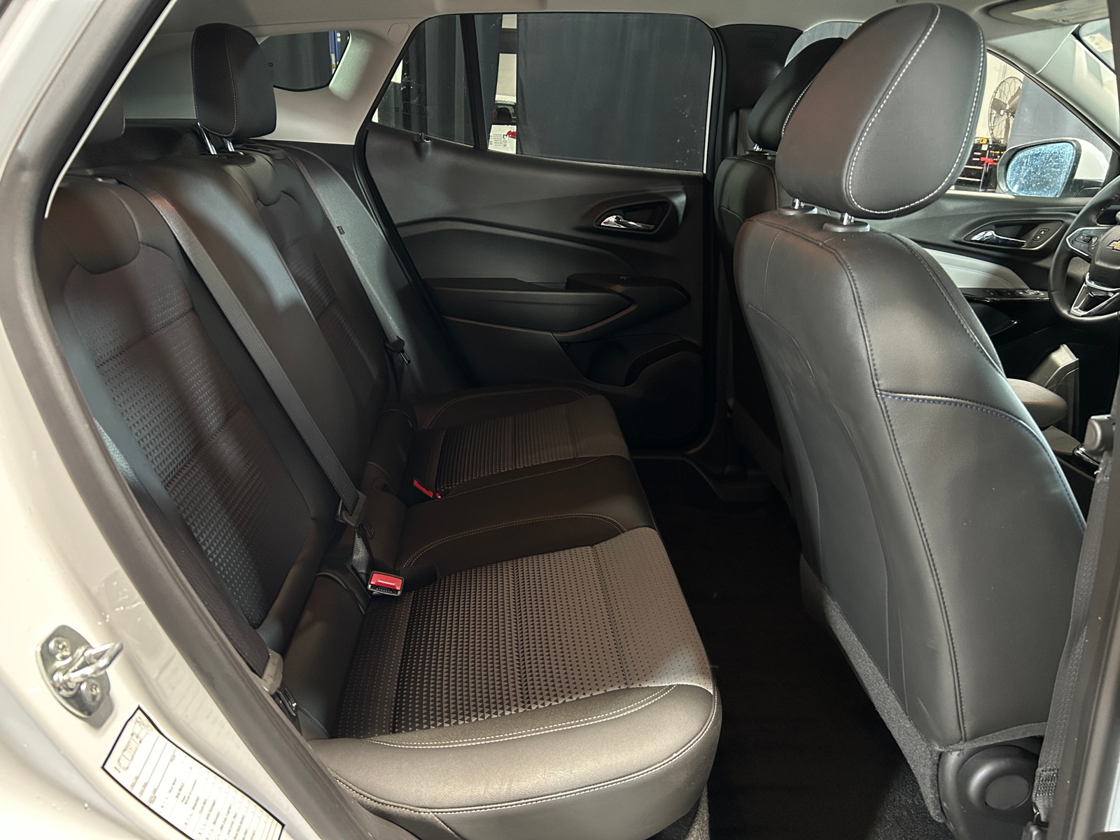 Thumbnail: 2025 Chevrolet Trax - 6