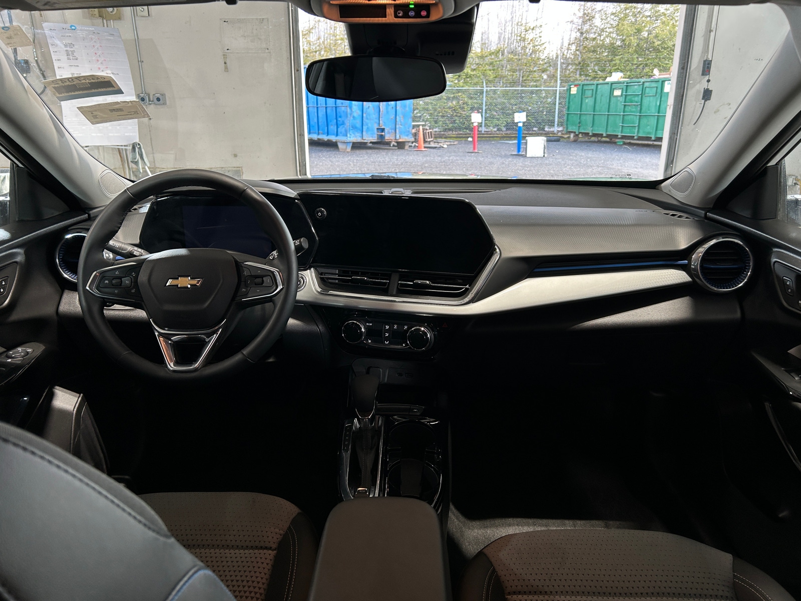 Thumbnail: 2025 Chevrolet Trax - 3