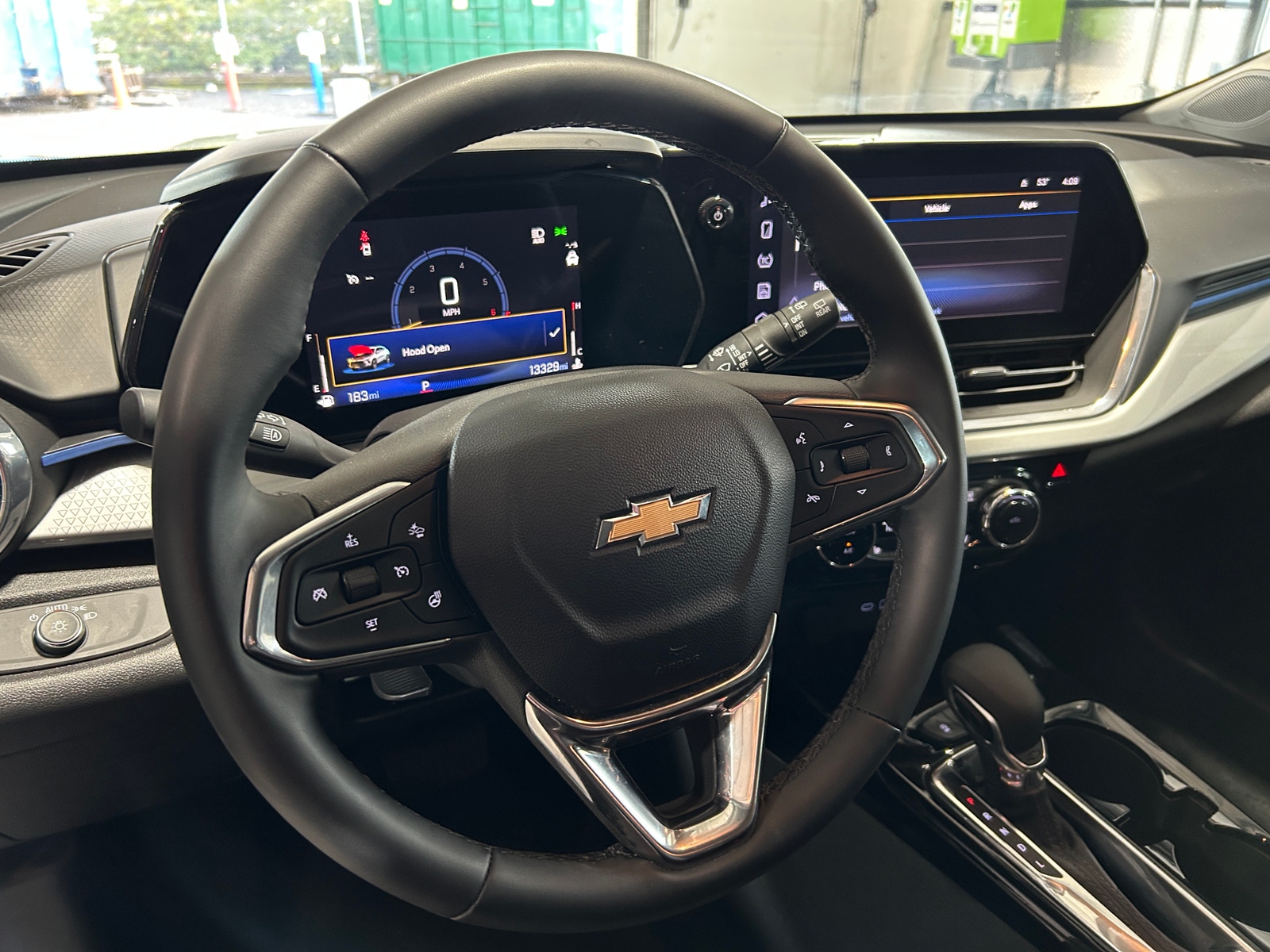 Thumbnail: 2025 Chevrolet Trax - 5