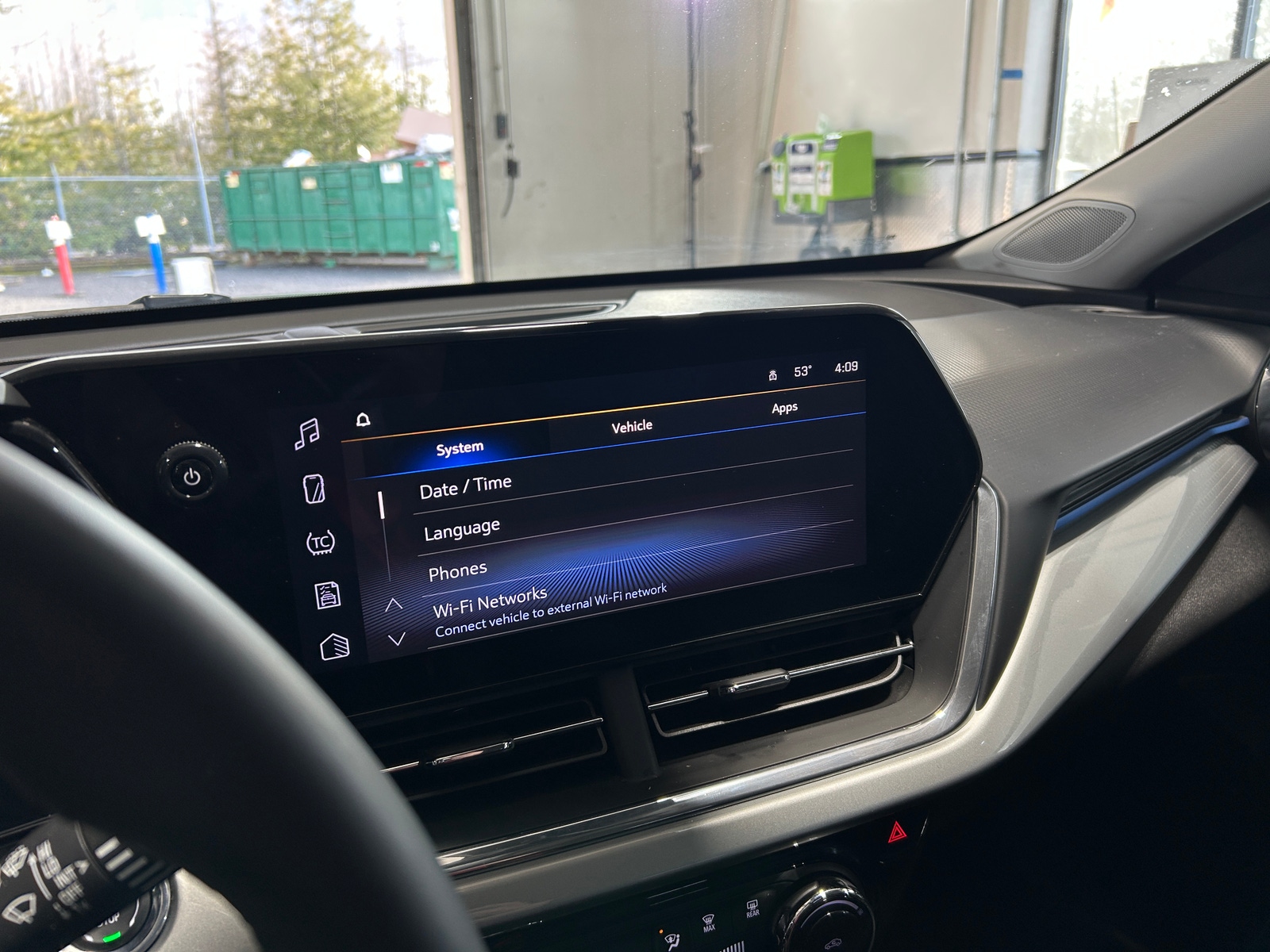 Thumbnail: 2025 Chevrolet Trax - 4