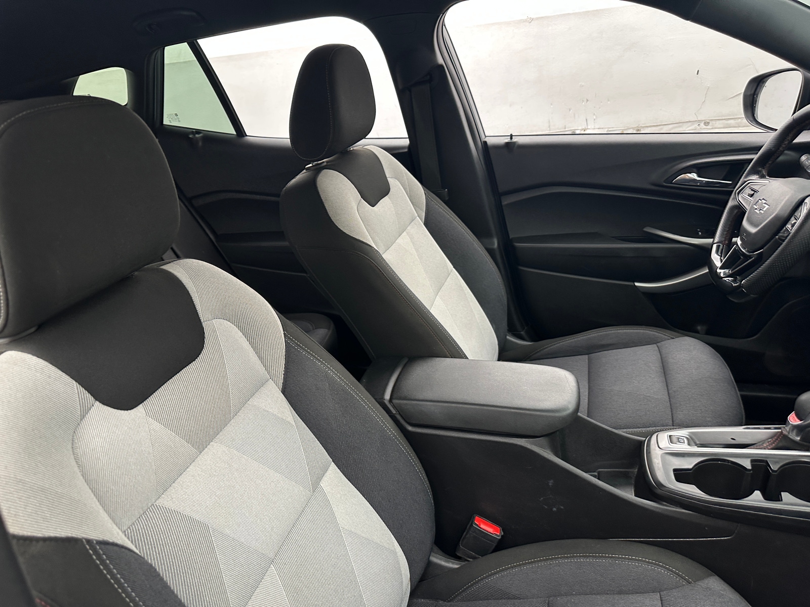 Thumbnail: 2025 Chevrolet Trax - 2