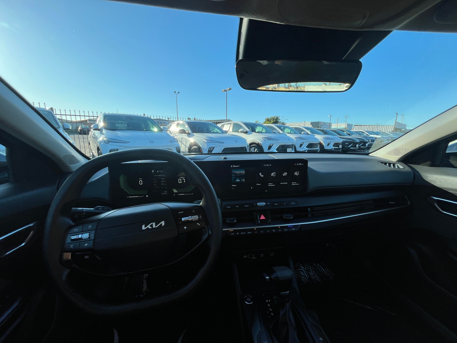 Thumbnail: 2025 Kia K4 - 3