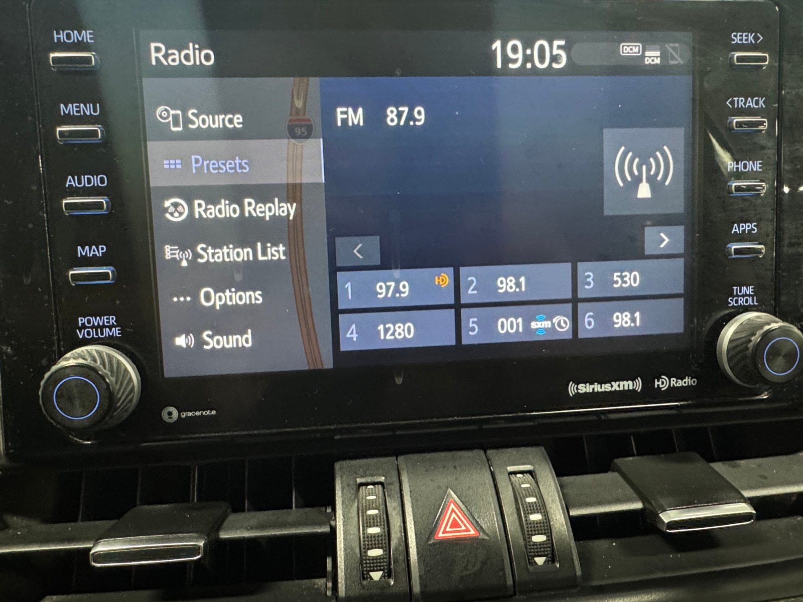 Thumbnail: 2019 Toyota RAV4 - 3