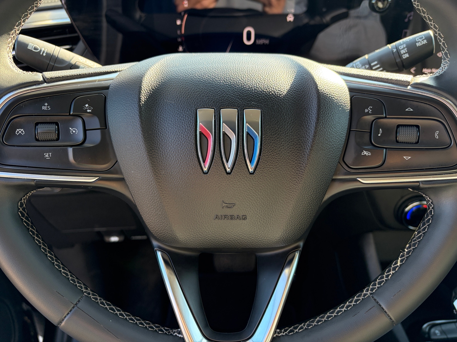 Thumbnail: 2025 Buick Encore GX - 4