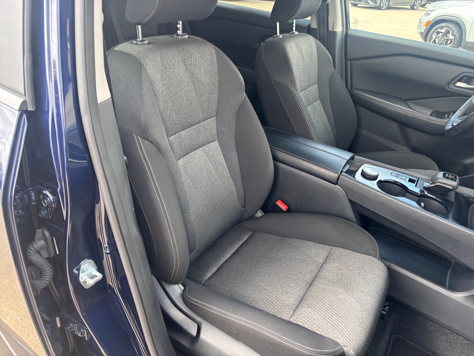 Thumbnail: 2025 Nissan Rogue - 2