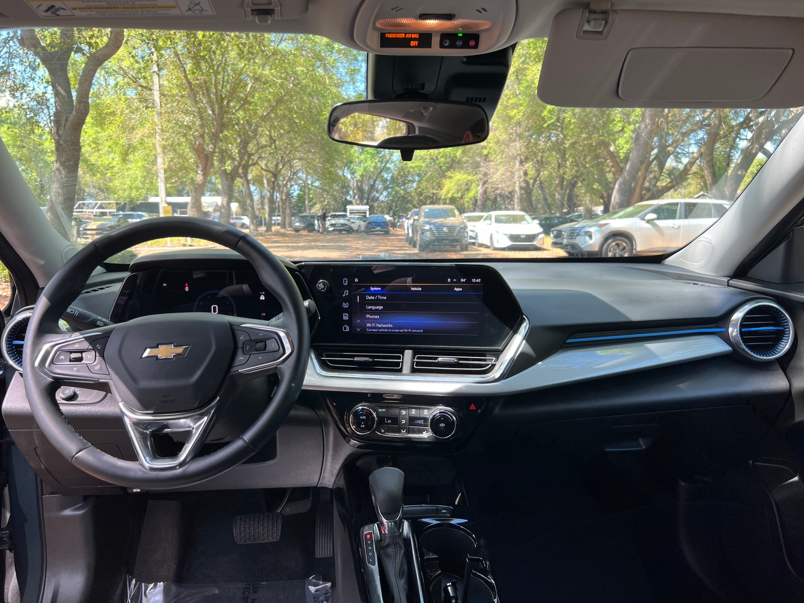 Thumbnail: 2025 Chevrolet Trax - 3