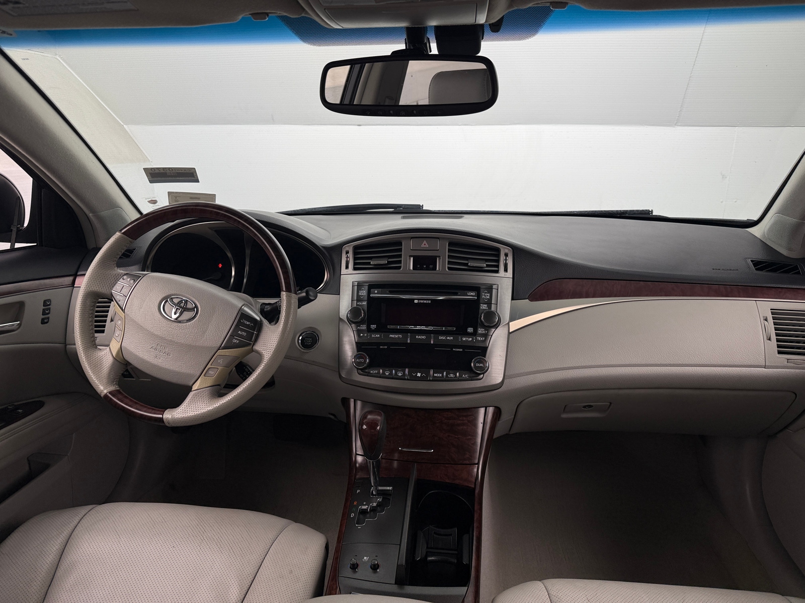 Thumbnail: 2012 Toyota Avalon - 2