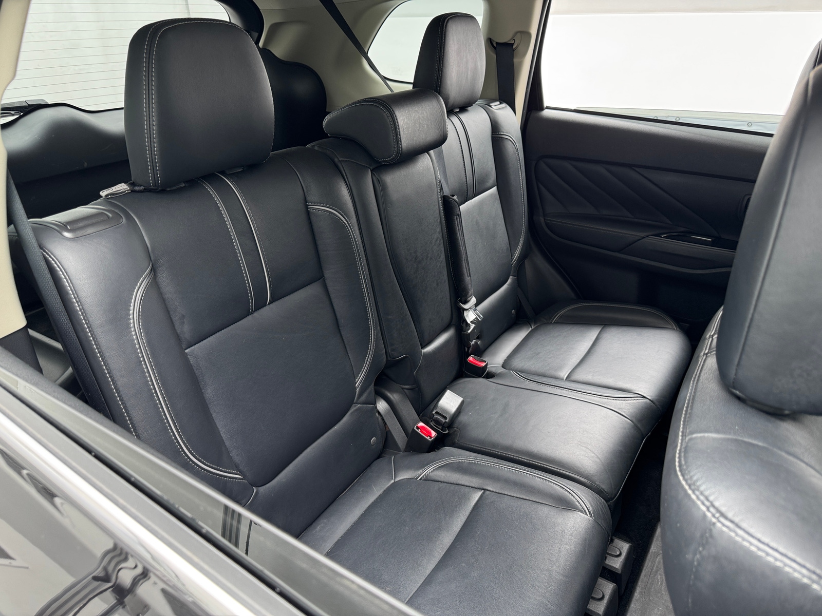 Thumbnail: 2018 Mitsubishi Outlander - 5