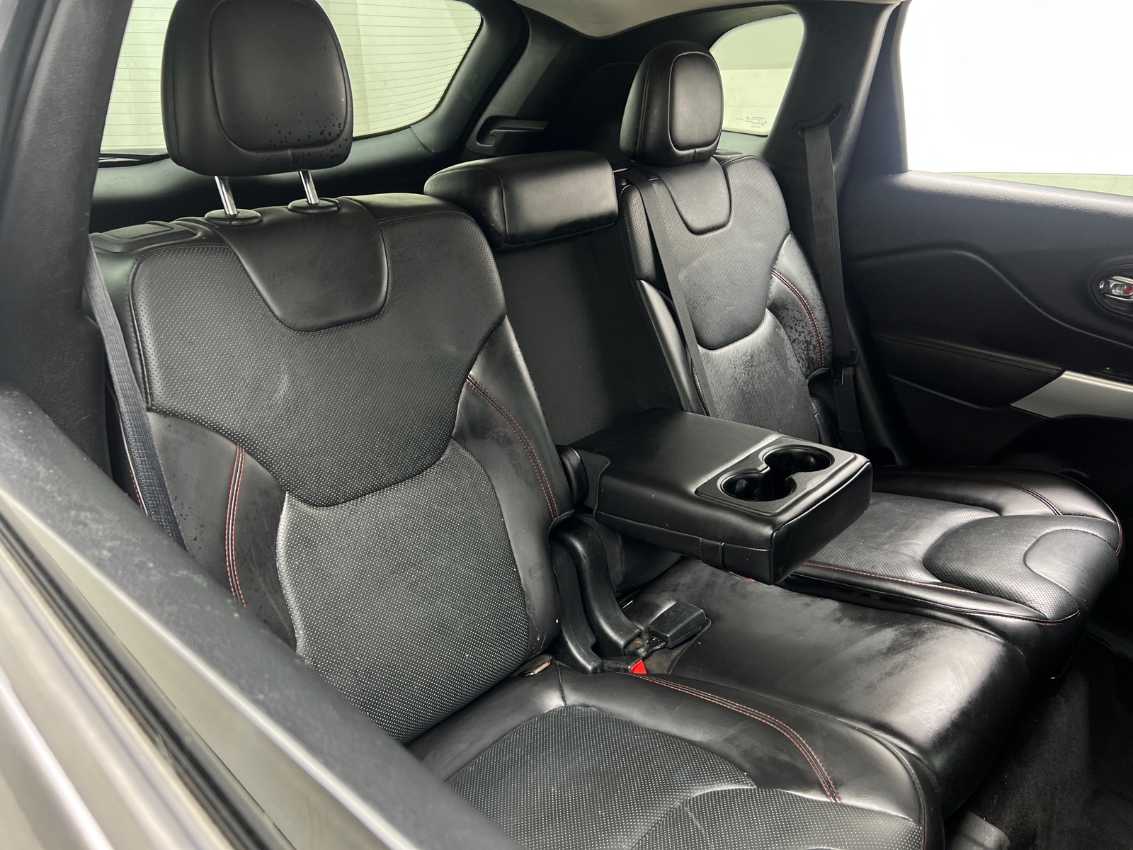 Thumbnail: 2018 Jeep Cherokee - 5