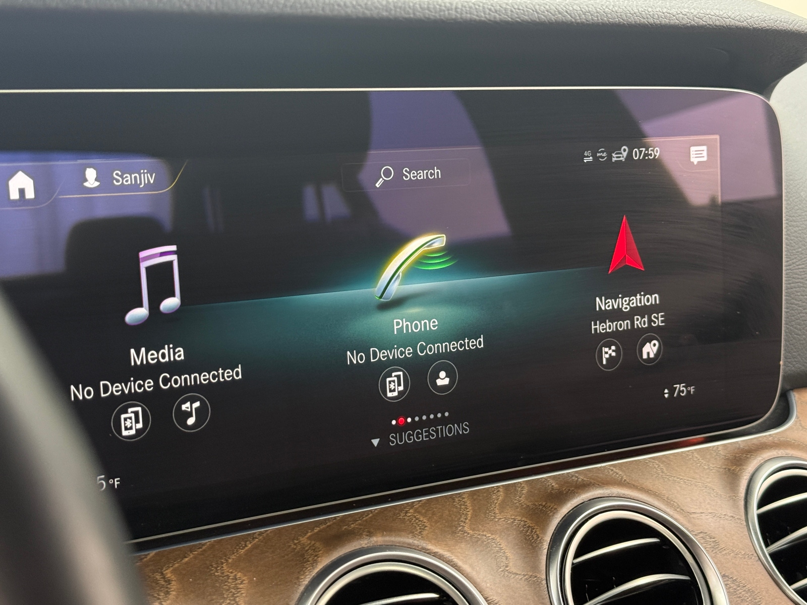 Thumbnail: 2022 Mercedes-Benz E-Class - 3