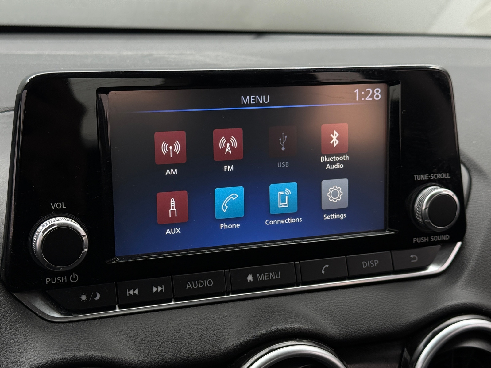 Thumbnail: 2022 Nissan Sentra - 4