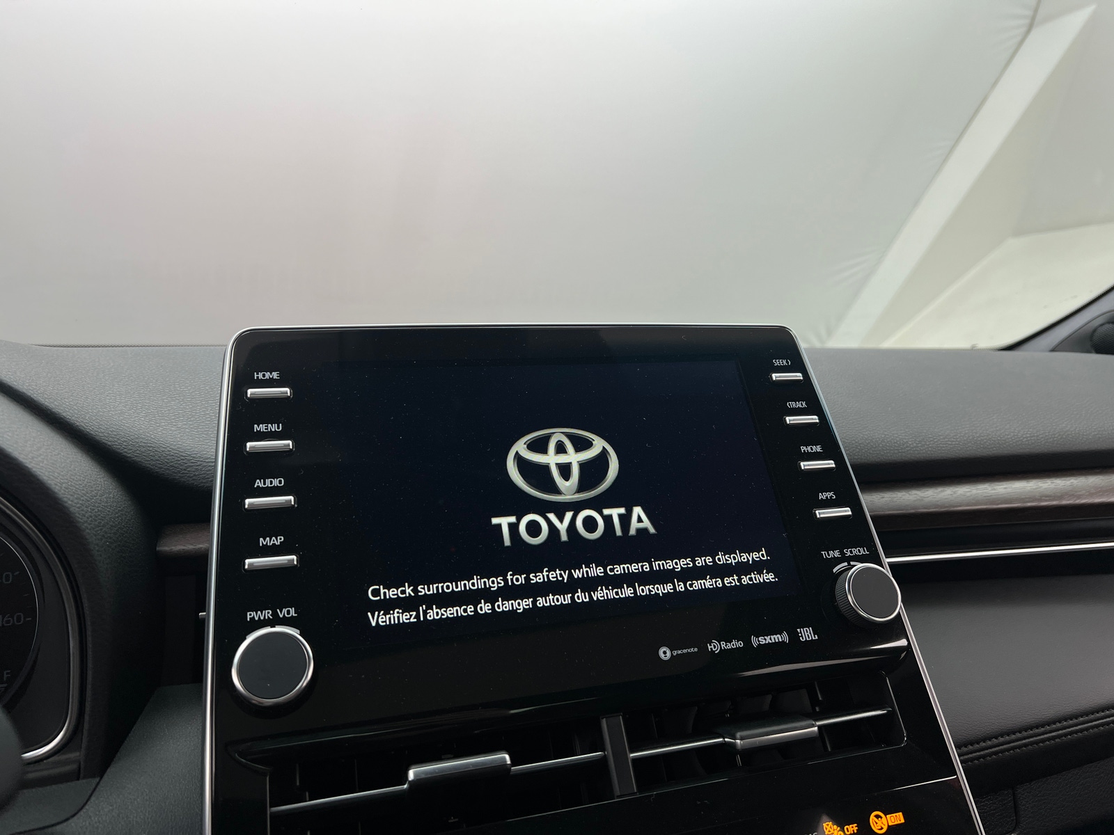 Thumbnail: 2021 Toyota Avalon - 3