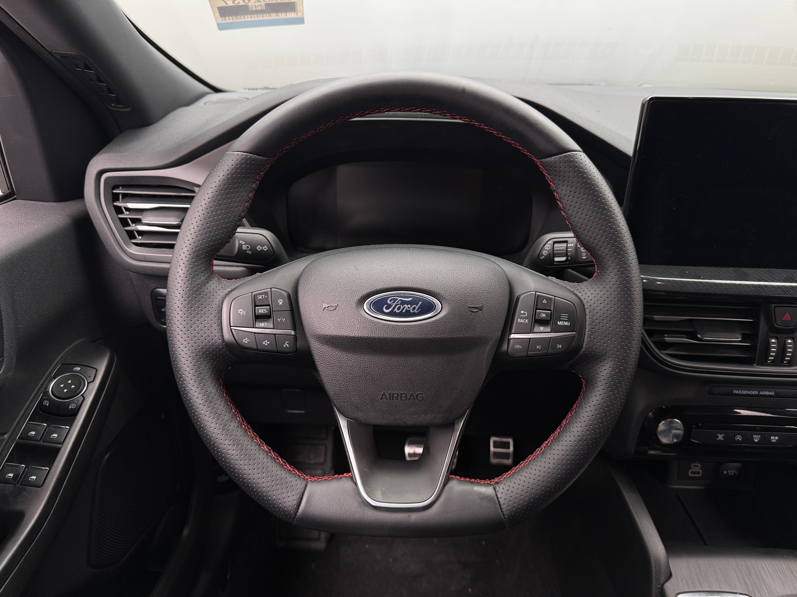 Thumbnail: 2024 Ford Escape - 4