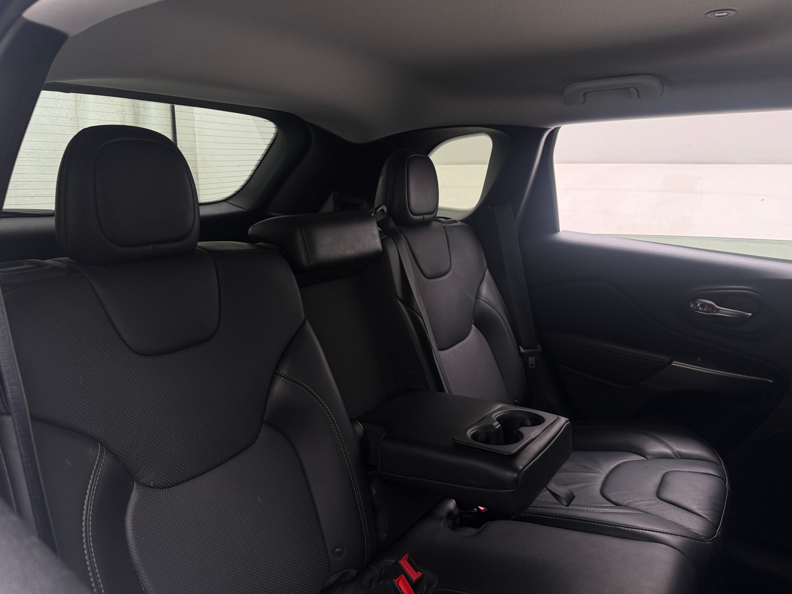 Thumbnail: 2019 Jeep Cherokee - 5