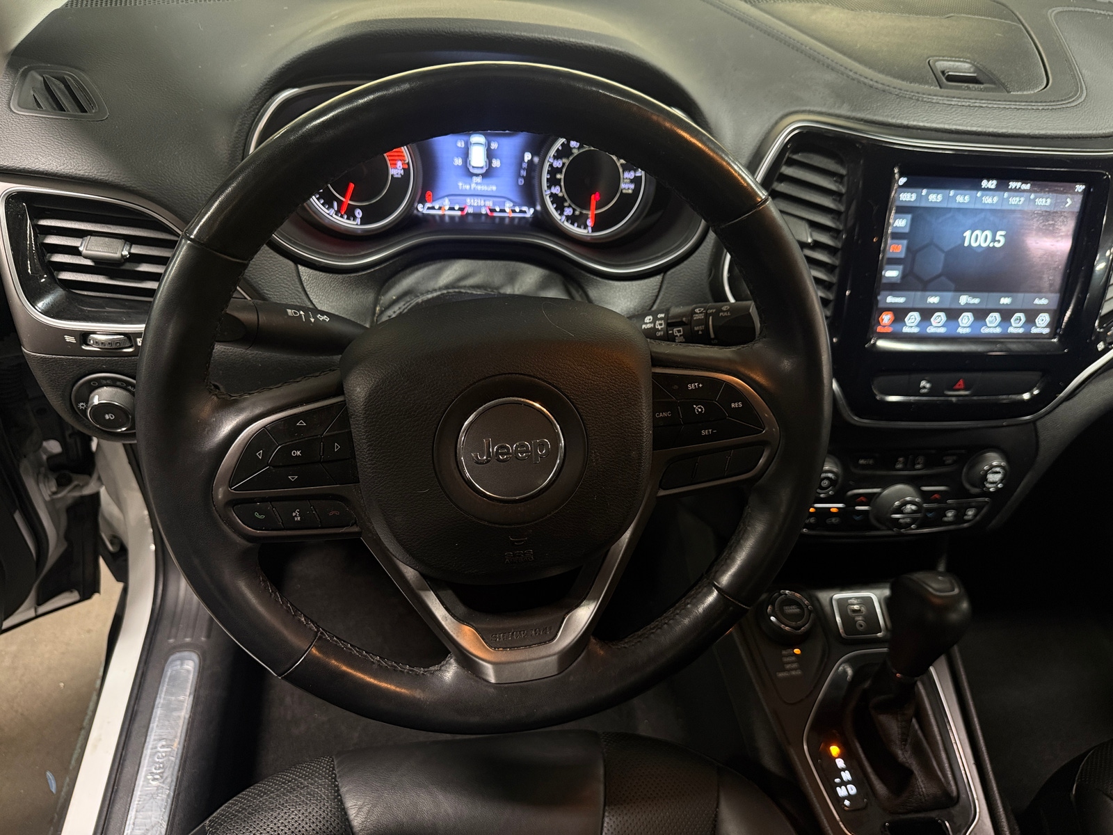 Thumbnail: 2019 Jeep Cherokee - 4