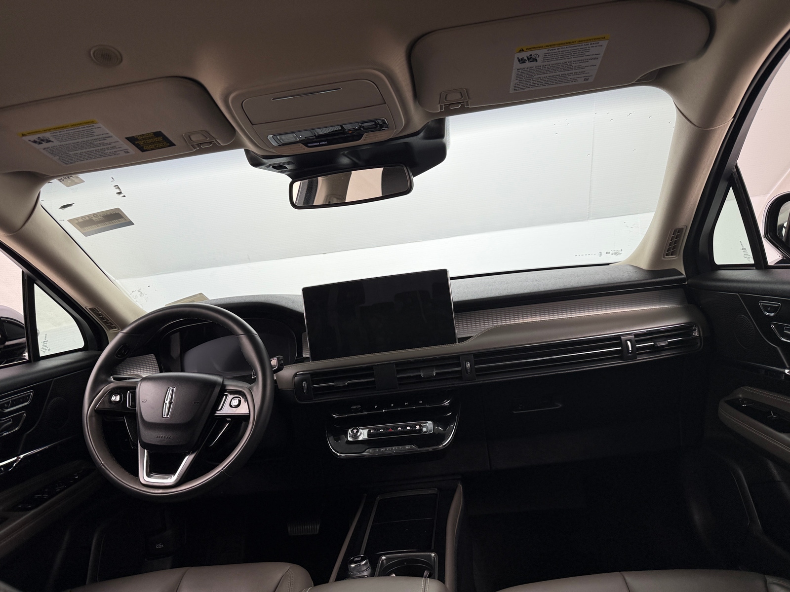 Thumbnail: 2023 Lincoln Corsair - 2