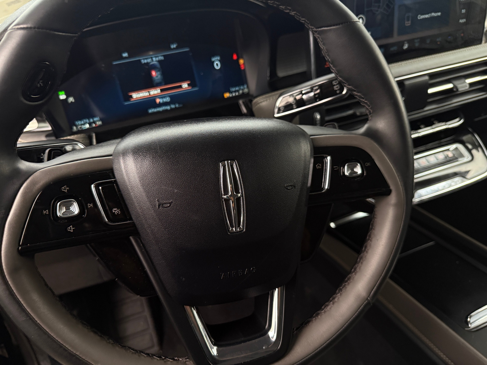 Thumbnail: 2023 Lincoln Corsair - 4